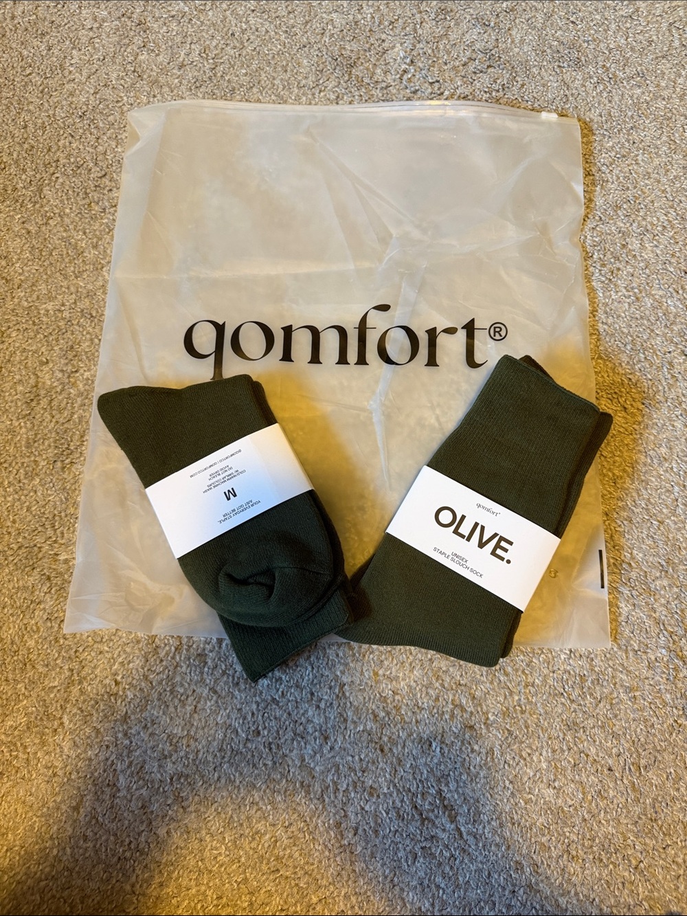 Olive Qomfort staple slouch socks medium - Pack of 2